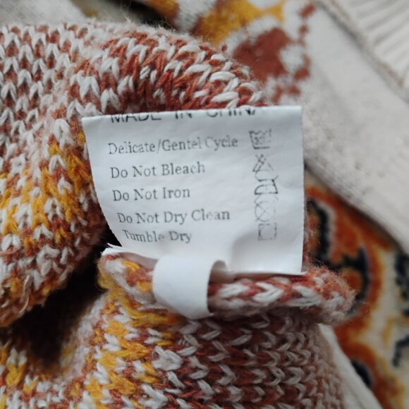 Men's Cowl Neck Button up Sweater - Picture 5 of 6